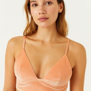 NWT Victoria’s Secret Peach Velvet Bralette Top | Triangle Soft Cup Bra L
